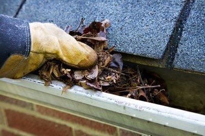 rain gutter cleaning process